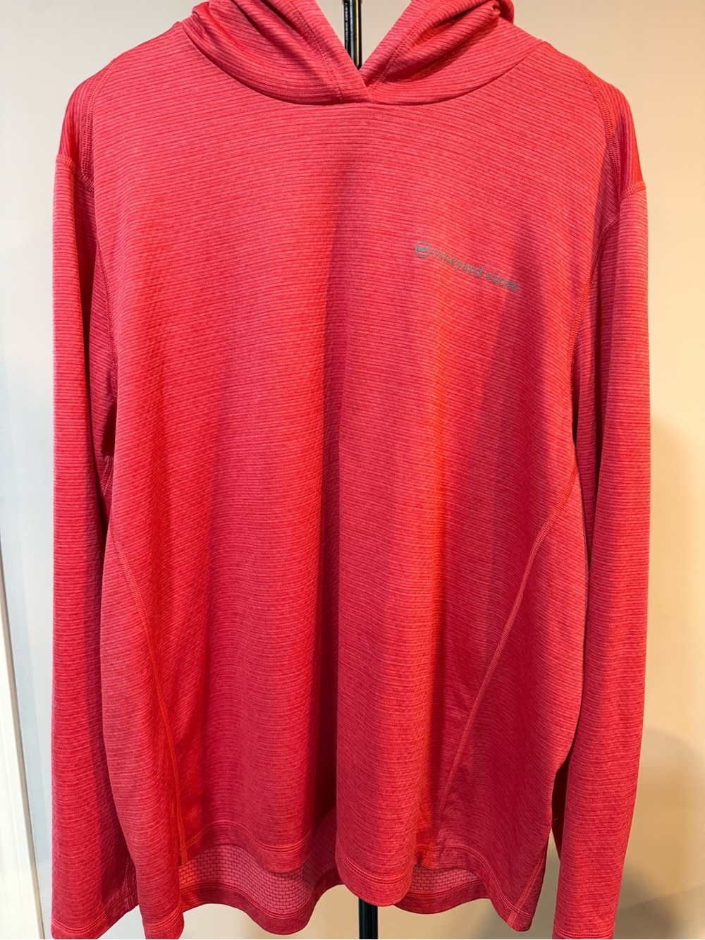 Vineyard Vines Men's XL Coral Heathered Grid Performance Hoodie - Picture 1 of 8